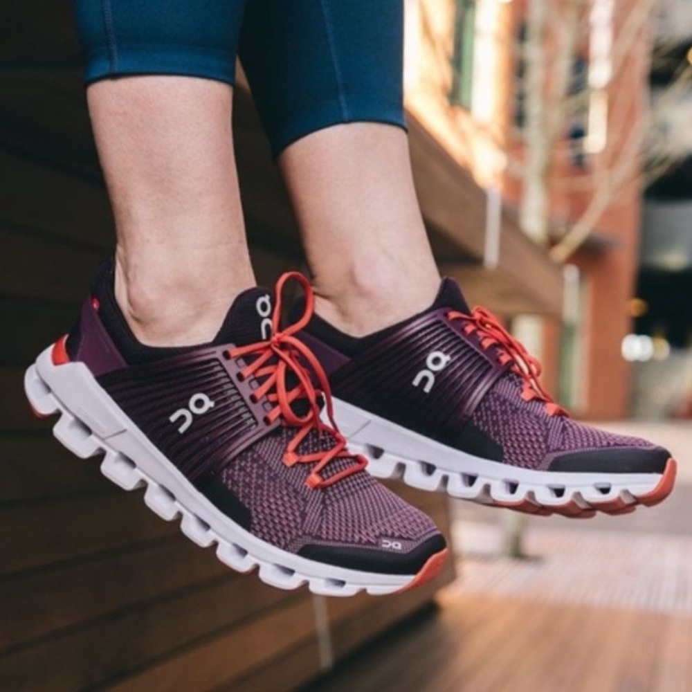 On Running Women’s Plum /dawn Running shoes lace up cloudswift mesh Sneakers 9.5 - Picture 2 of 14